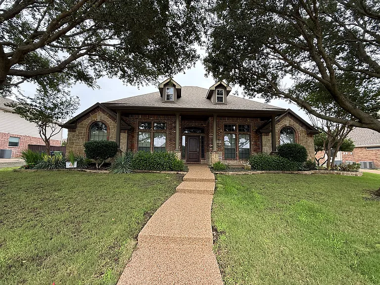 518 Creekside Dr — Photo 1