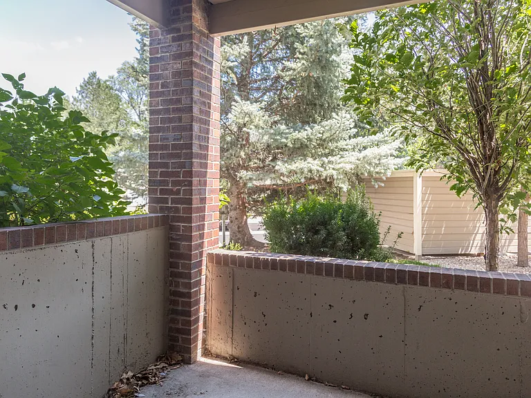 33 S Boulder Cir #116 — Photo 17