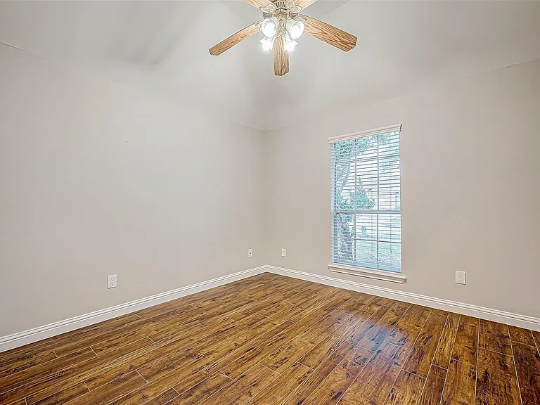 5410 Portage Rock Ln — Photo 24