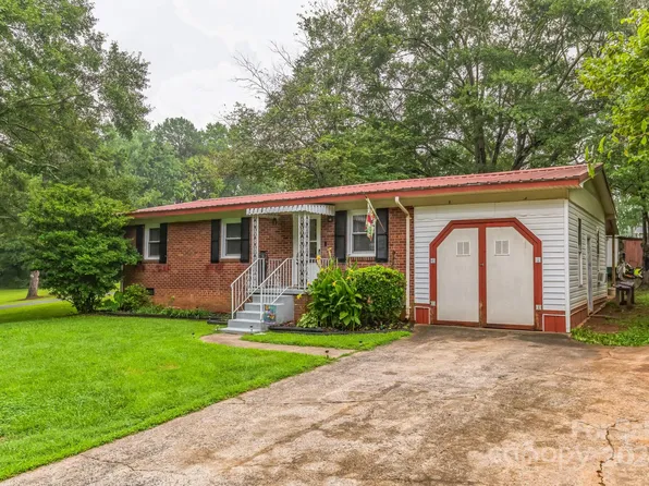 404 Falcon Cir, Shelby, NC 28150