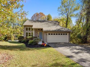 30 B F Haynes Dr, Candler, NC 28715