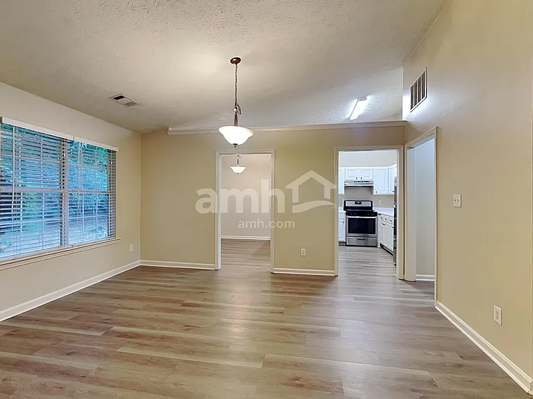 4701 Gold Mine Dr — Photo 5