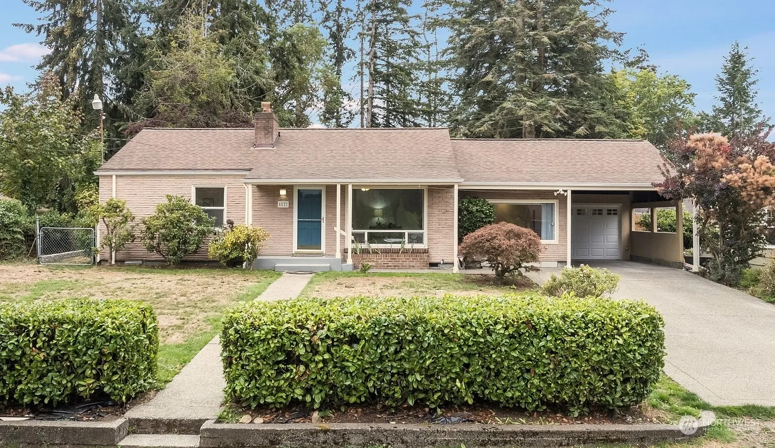 8522 35th Street W photo 1