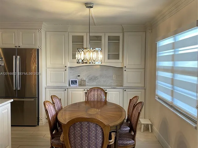 2091 Yarmouth E #2091 — Photo 12