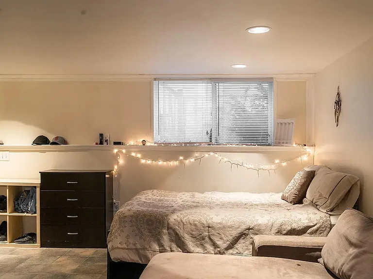 2 Hingham St #8B — Photo 11