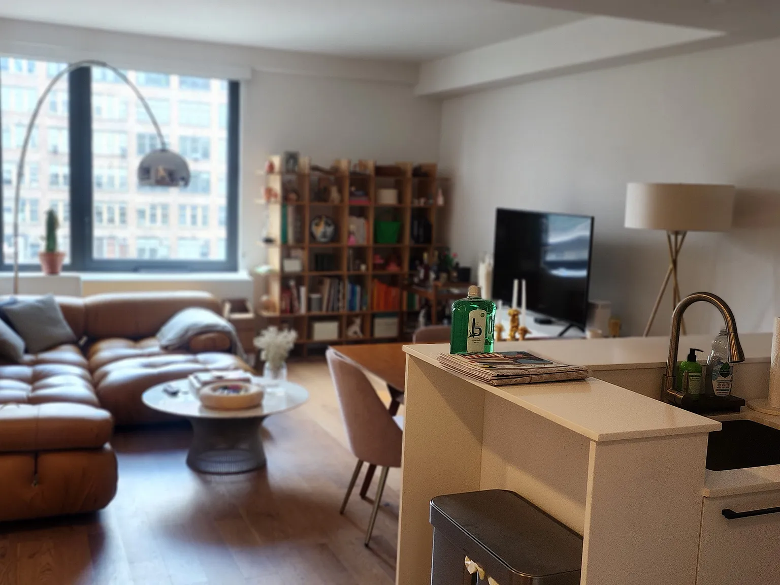 445 West 35th Street — Photo 2