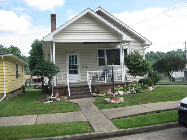 3698 Leona Ave, Shadyside, OH 43947