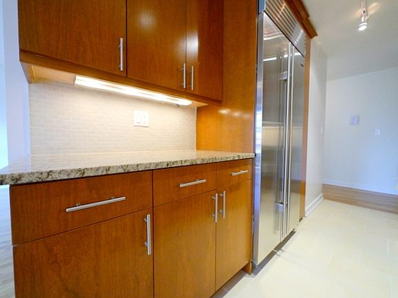 4th image of 765 Amsterdam Ave APT 4D