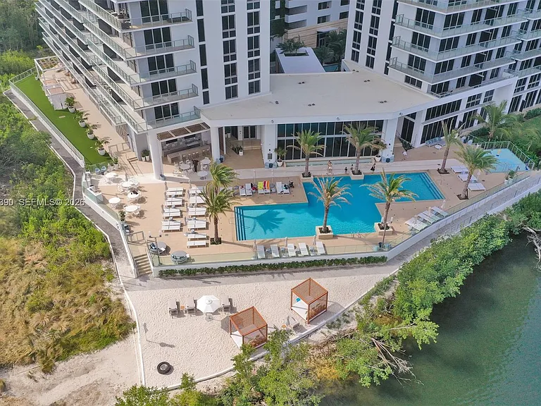 16385 Biscayne Blvd #3120 — Photo 19
