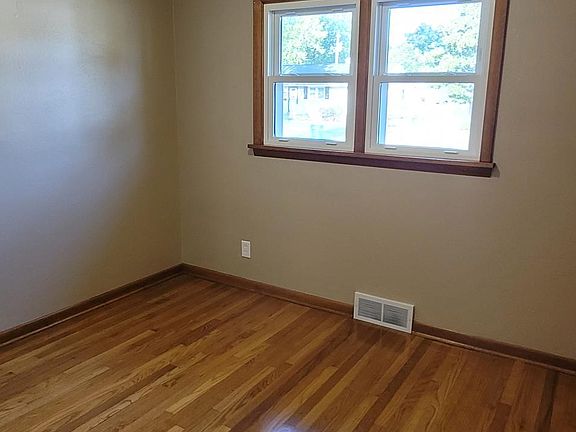 5th image of 90 Pompano Ln