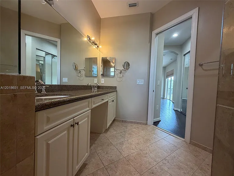 8344 NW 127th Ln #26-F — Photo 7