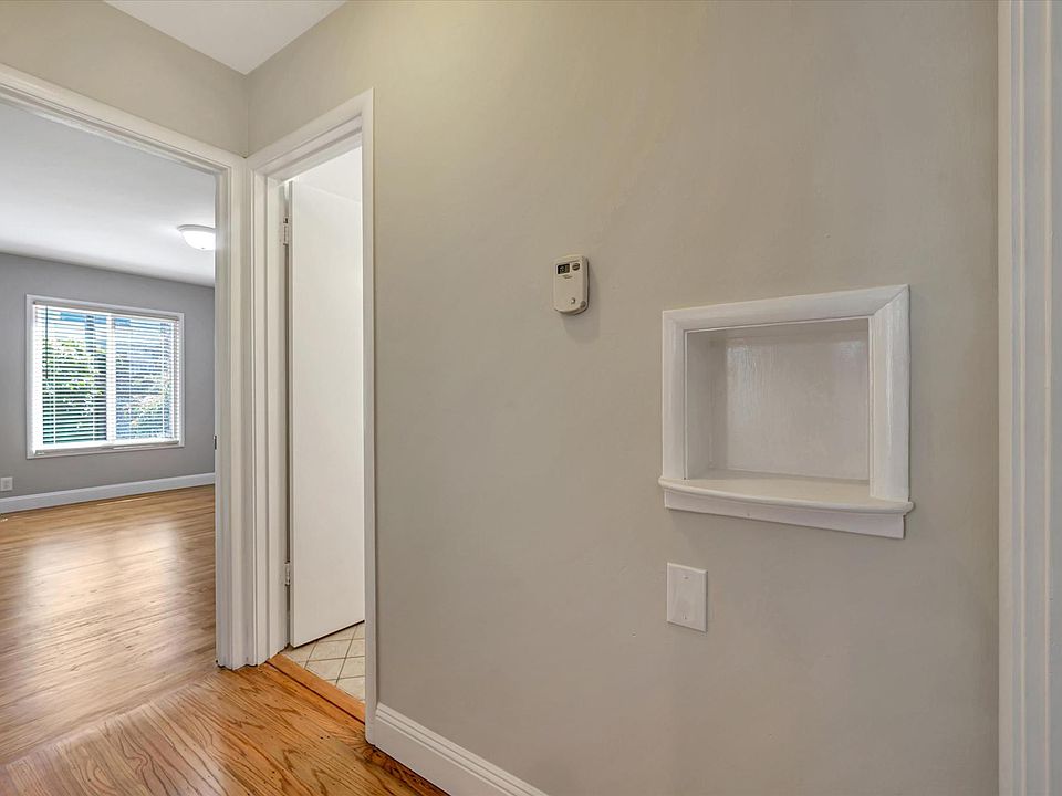1st image of 979 Wildwood Ave