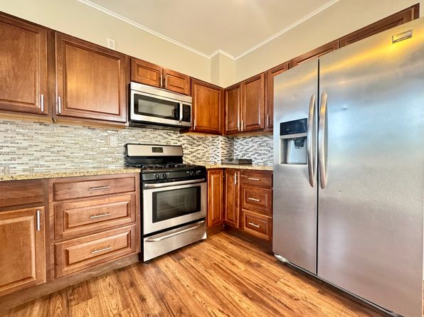263 Bloomfield Ave FLOOR 1