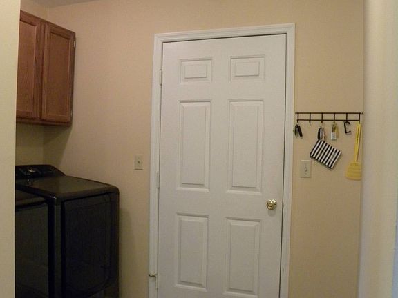 4th image of 705 W Diane Ct