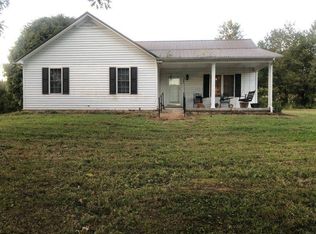 2075 Leslie Rd, Burkesville, KY 42717
