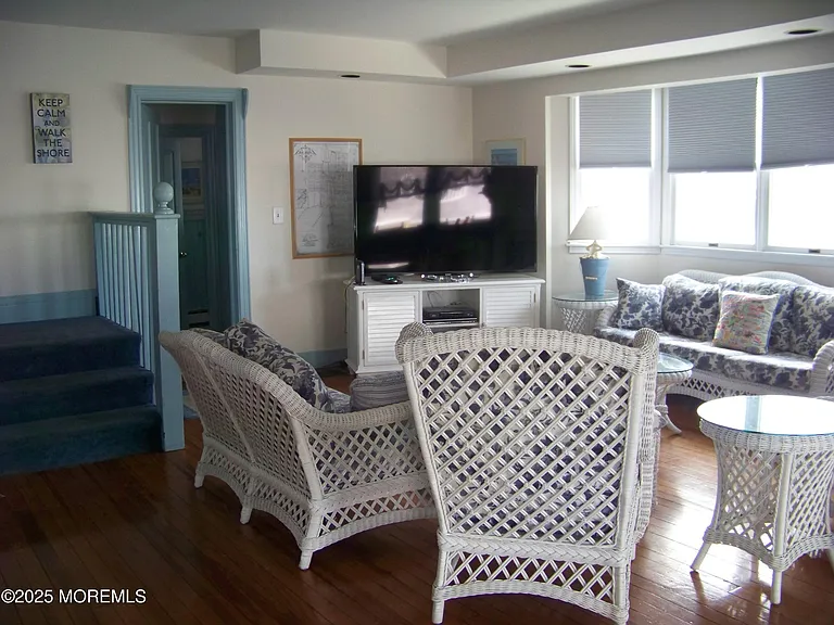 336 East Ave — Photo 9
