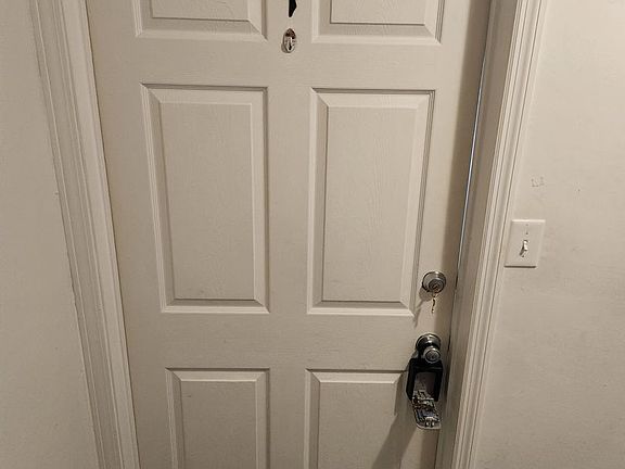 2nd image of 121 E 14th St APT 4