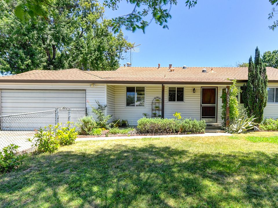 1st image of 3833 Donna Cir