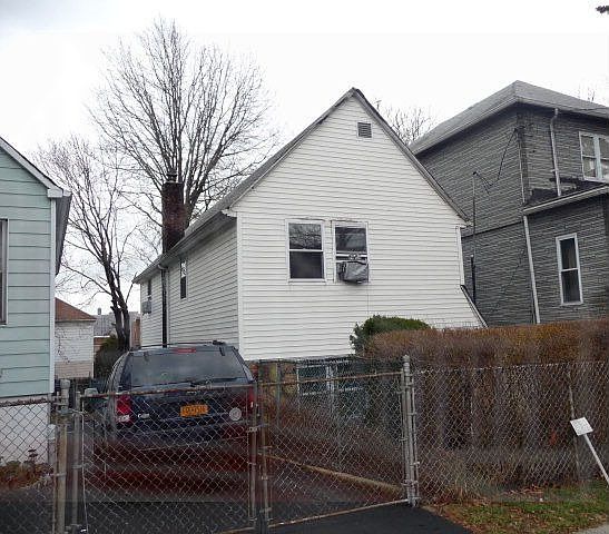 1st image of 3028 Kingsland Ave