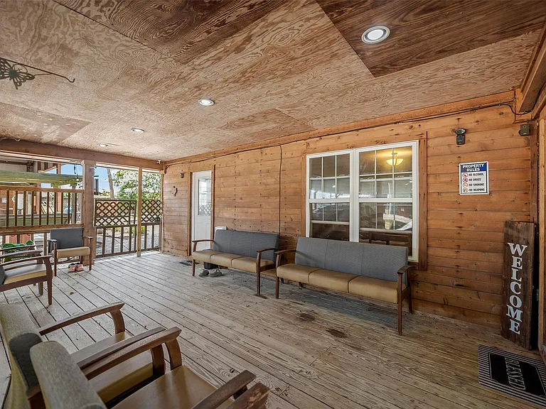18718 Vickers Rd — Photo 22