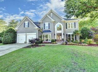 990 Pebblestone Ct, Alpharetta, GA 30009
