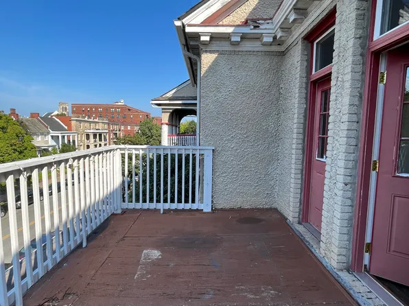 1106 W Grace St APT 10, Richmond, VA 23220