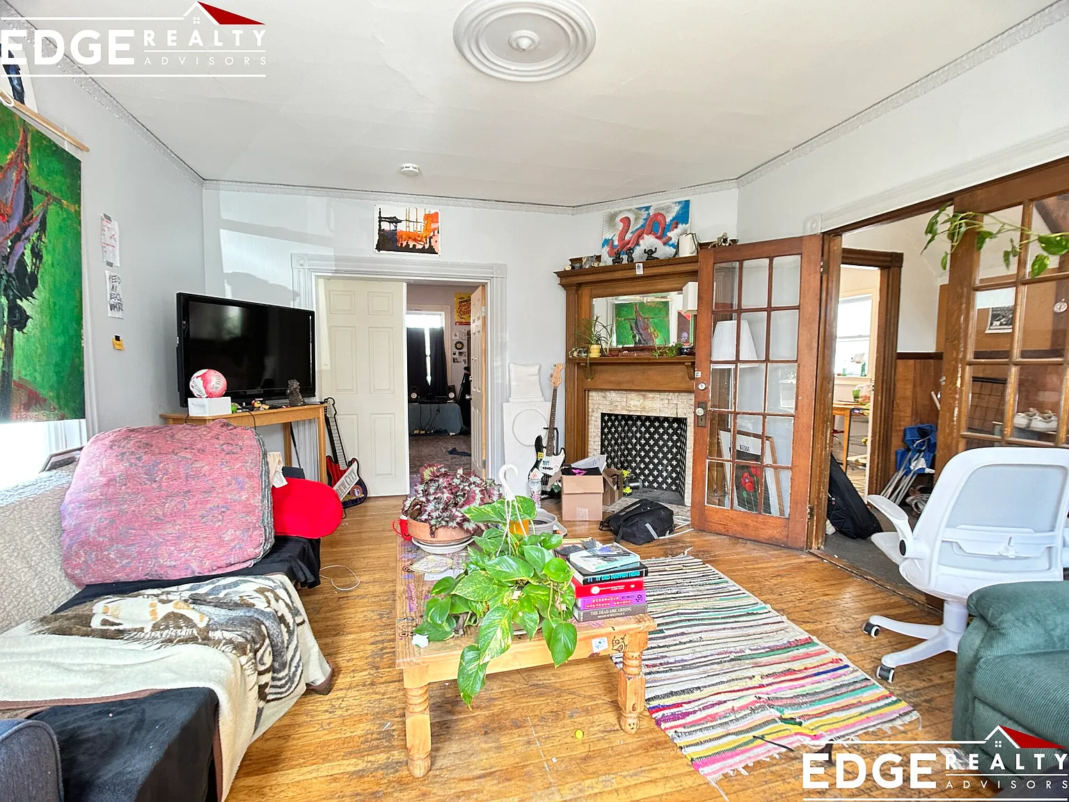 6 bed, 2500 sqft, $6,000 — Photo 3