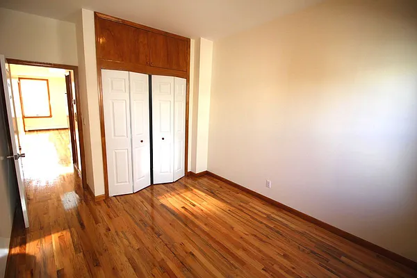 Rented by Realty Nerd | media 10