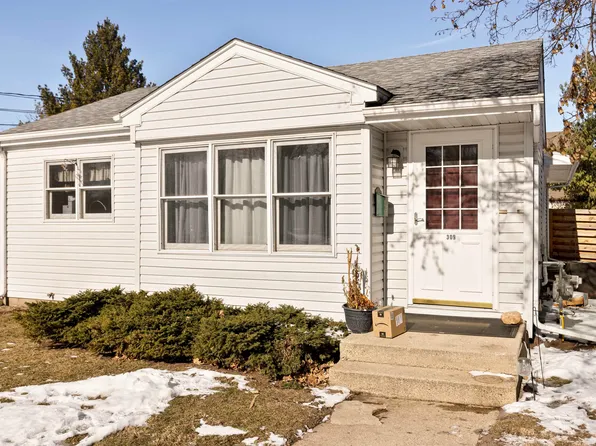 309 E Warren St, Rockton, IL 61072
