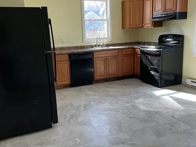 9 W Main St #11 — Photo 5