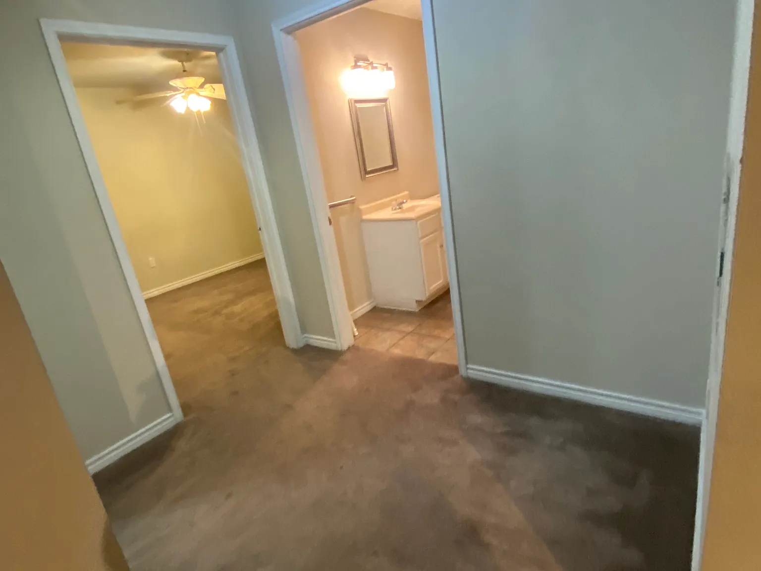 202 E Cotter Ave — Photo 2