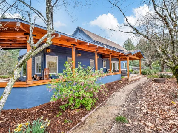 24995 Skyland Rd, Los Gatos, CA 95033