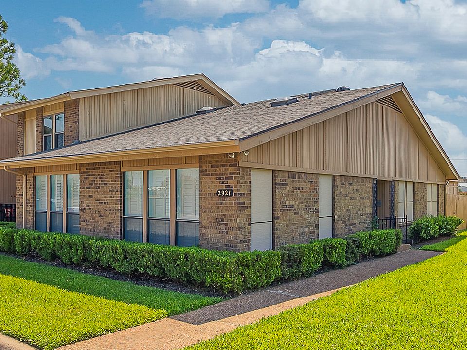 1st image of 2921 Shady Knoll Ln