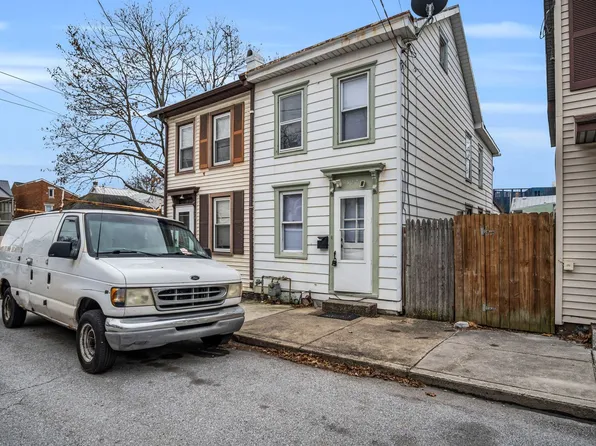 322 W Penn St, Carlisle, PA 17013