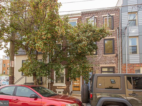 2nd image of 2084 E Susquehanna Ave