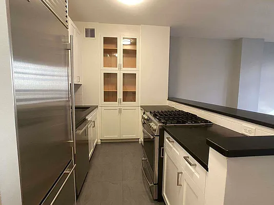 Rented by Tourma Realty LLC | media 28