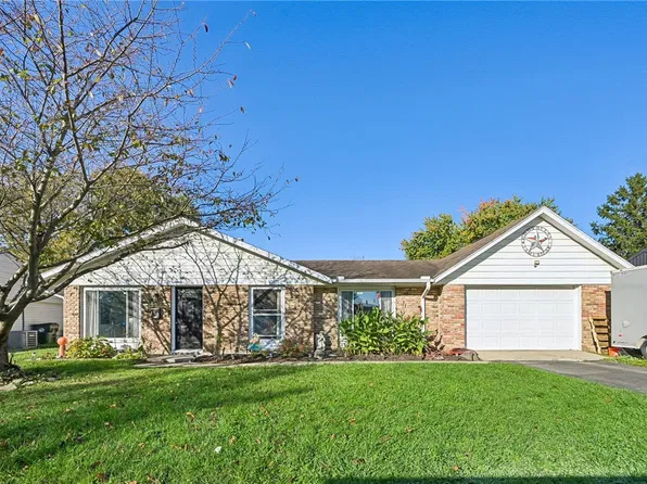811 Bayberry Dr, New Carlisle, OH 45344
