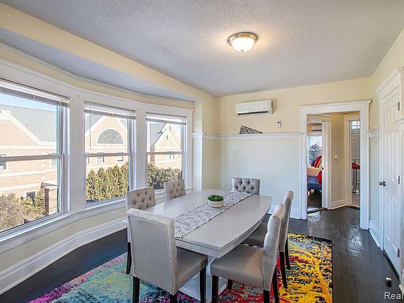 5th image of 3400 Brush St #5