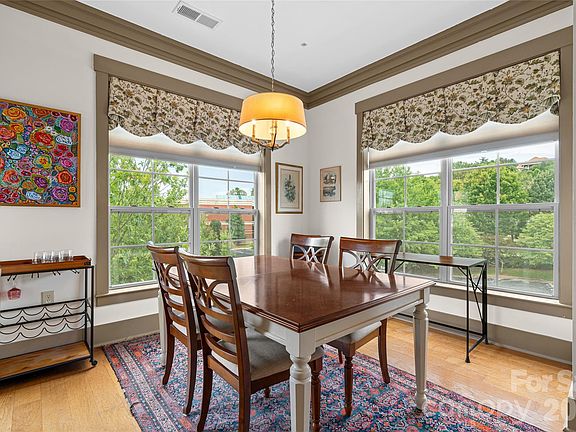5th image of 42 Schenck Pkwy #205