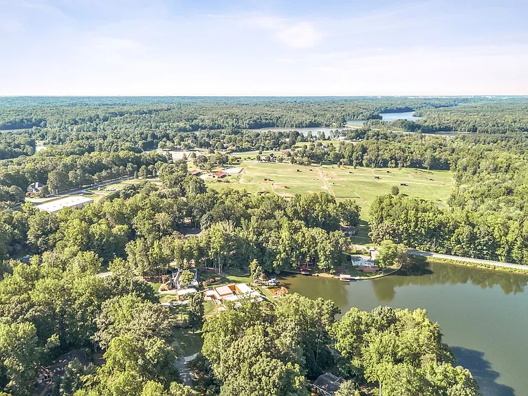 3905 Waterton Rd — Photo 36