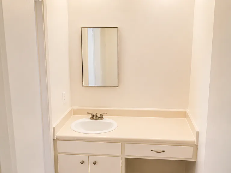 2125 North Ave #24 — Photo 7