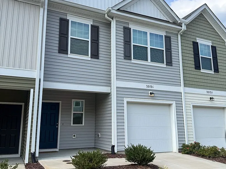 3513 Walker Dr W — Photo 1