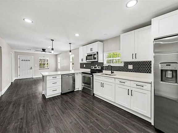 2nd image of 1204 E CAYUGA STREET