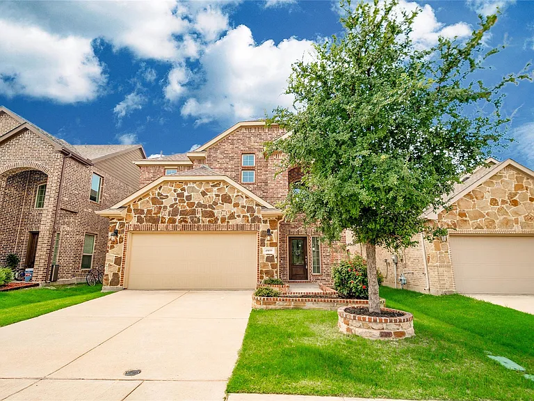 10109 Puma Pl — Photo 1