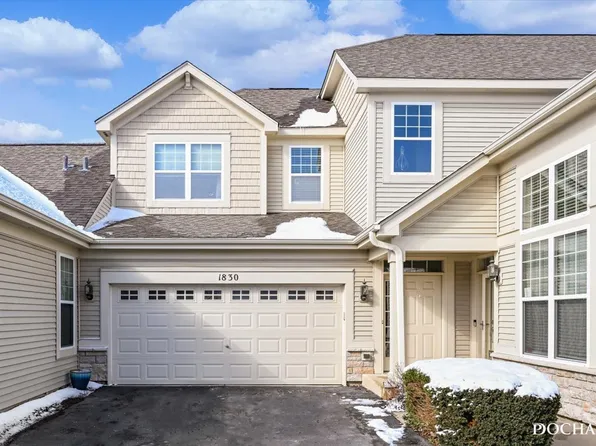 1830 Foxridge Ct, Aurora, IL 60502