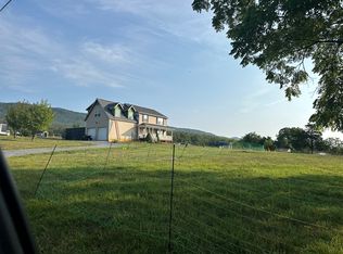 42 Red Robin Ln, Maurertown, VA 22644