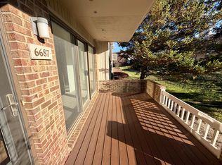 6687 Maple Lakes Dr #6687, West Bloomfield, MI 48322