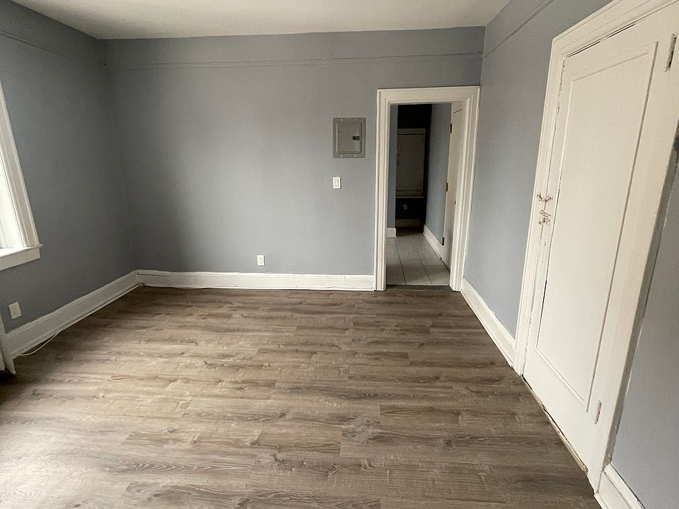 1st image of 255 Lafayette Ave APT 13