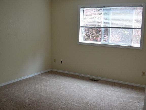 5th image of 12937 NE 145th Pl