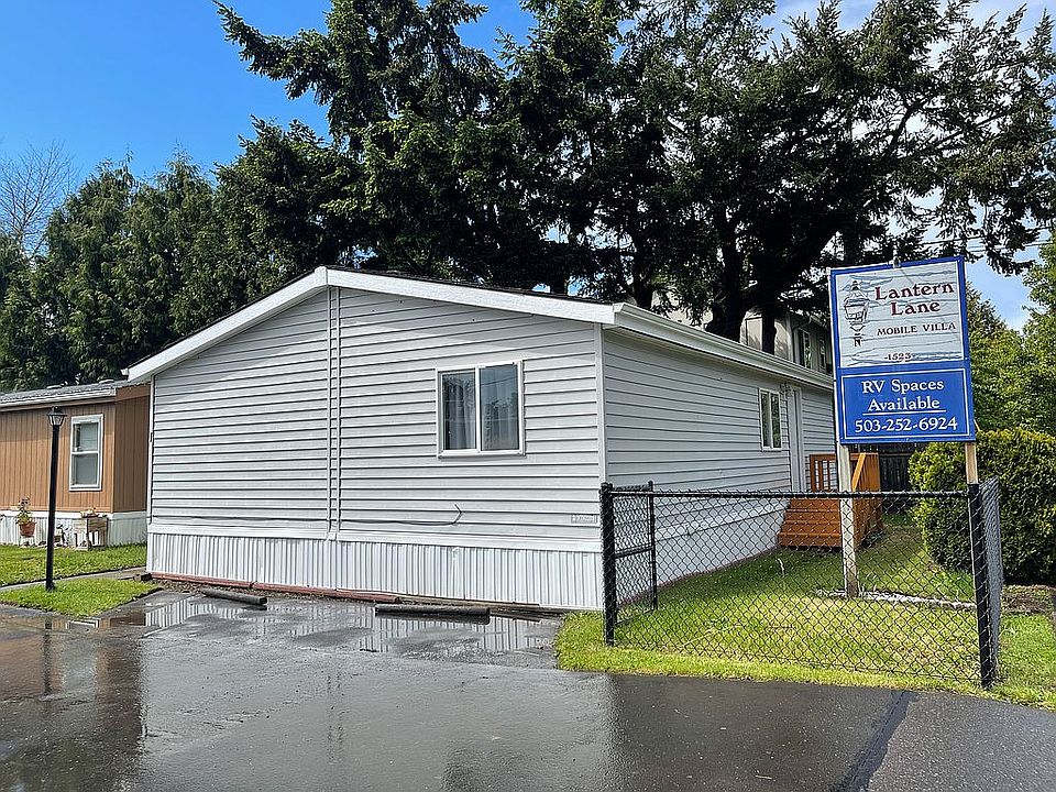 1st image of 1523 SE 162nd Ave Unit 1